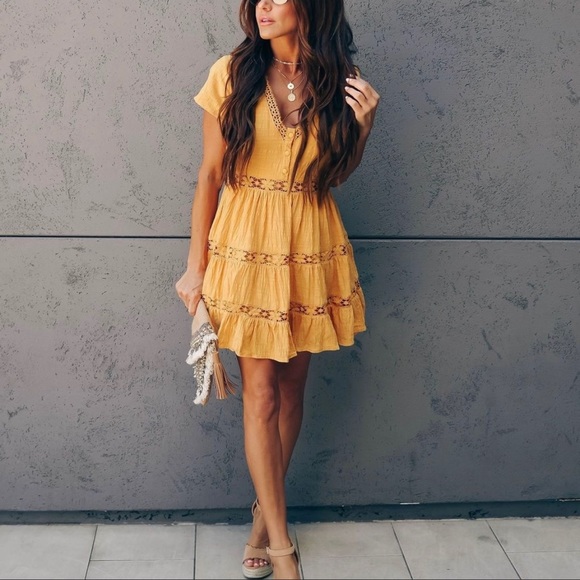 Vici Winnie Crochet Babydoll Dress - Picture 4 of 7